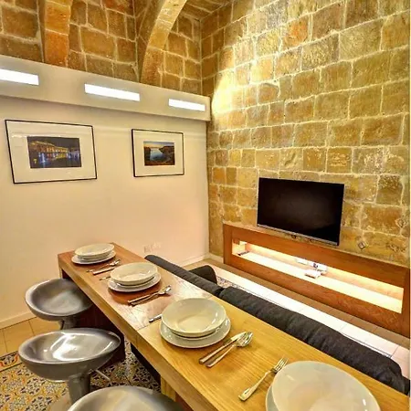 Апартаменты Coral Валетта