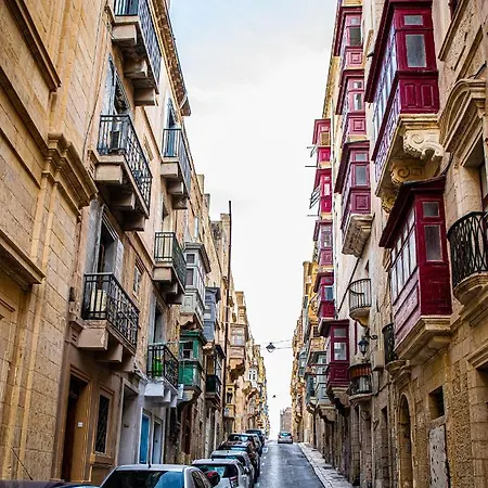 Coral La Valletta